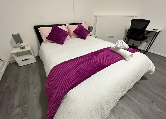 Super Double Bedroom Zone 1